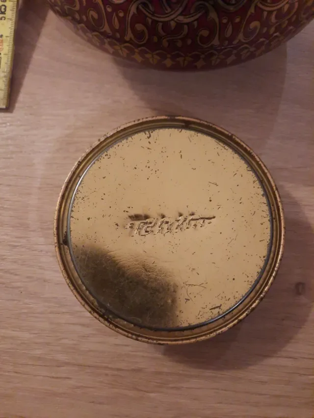 Lata antigua caramelos decorada