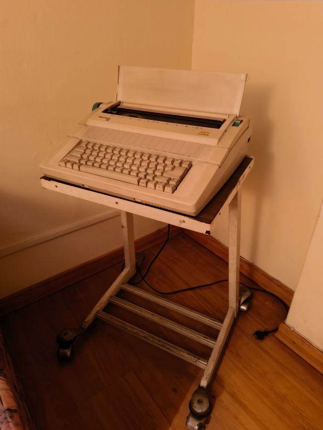 Máquina de escribir Olympia Carrera II