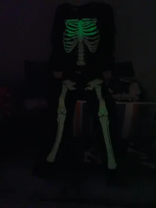 Pijama esqueleto negro y blanco