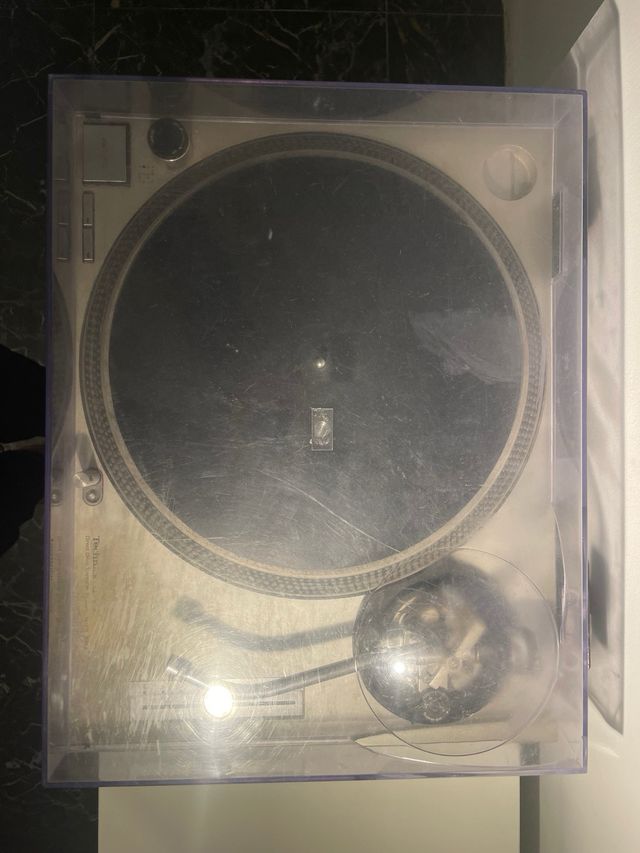 Technics SL-1200 MK2