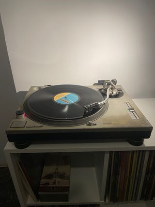 Technics SL-1200 MK2
