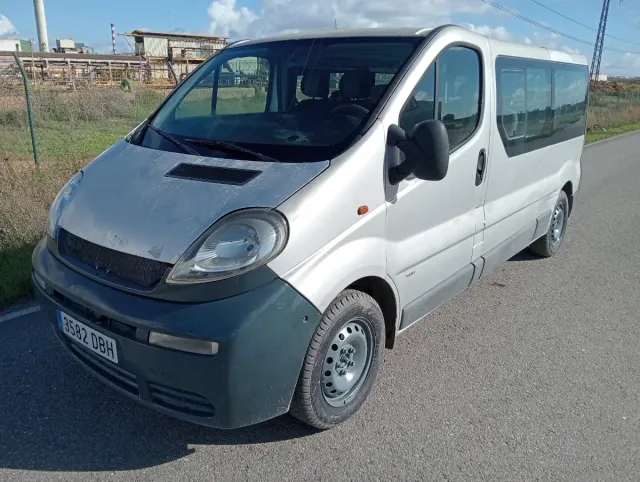 Opel Vivaro 2004