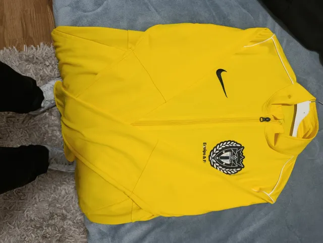 Chaqueta Deportiva Nike Amarilla