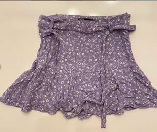 Falda pantalón Zara floral morada