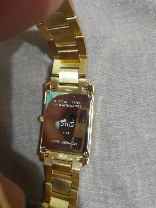 Reloj Lotus Caballero Dorado