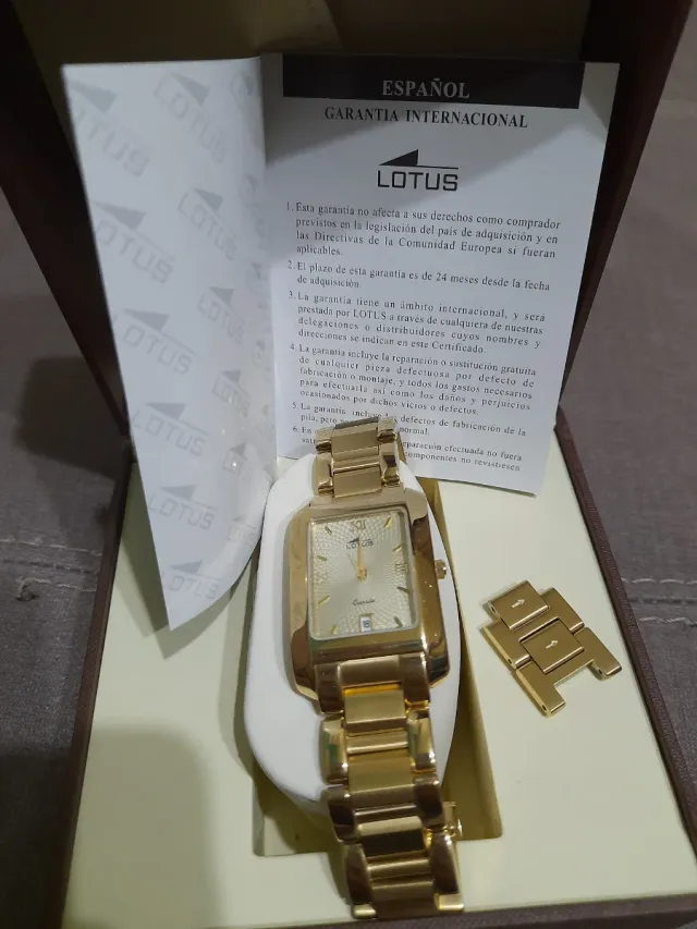 Reloj Lotus Caballero Dorado