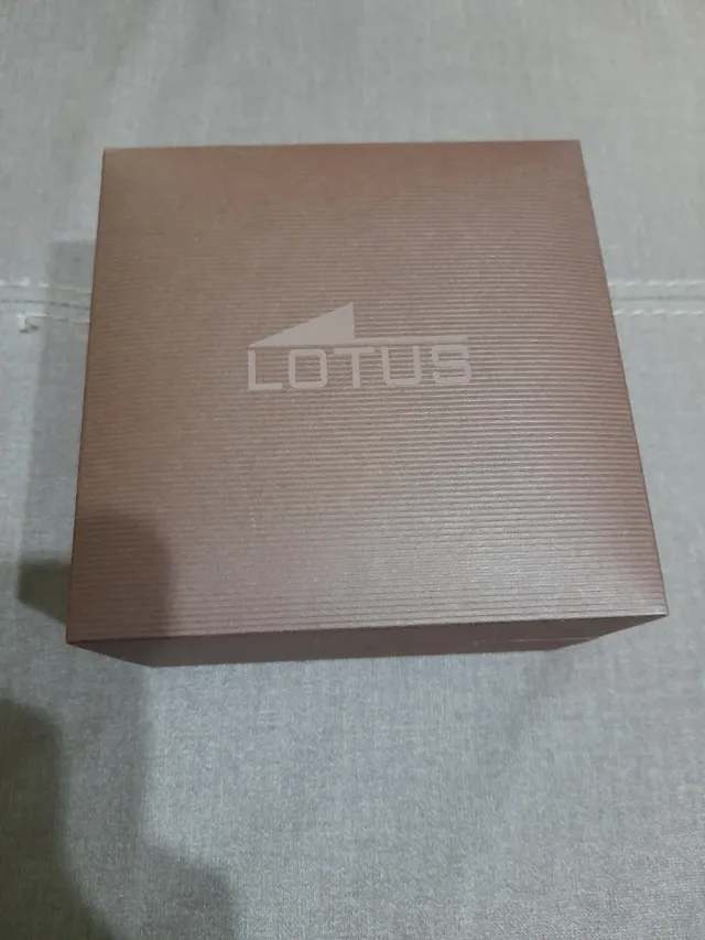 Reloj Lotus Caballero Dorado