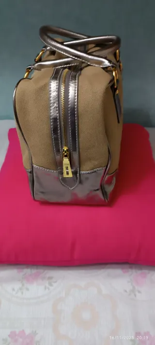 Bolsa Prada Bowling Bag Beige y Dorada