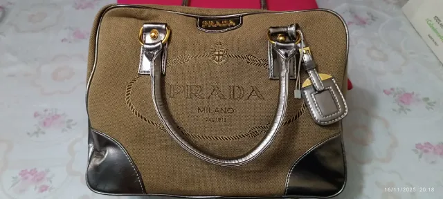 Bolsa Prada Bowling Bag Beige y Dorada