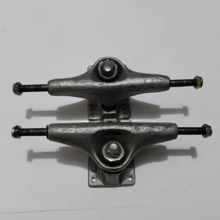 Ejes Skate Vintage Thunder T4