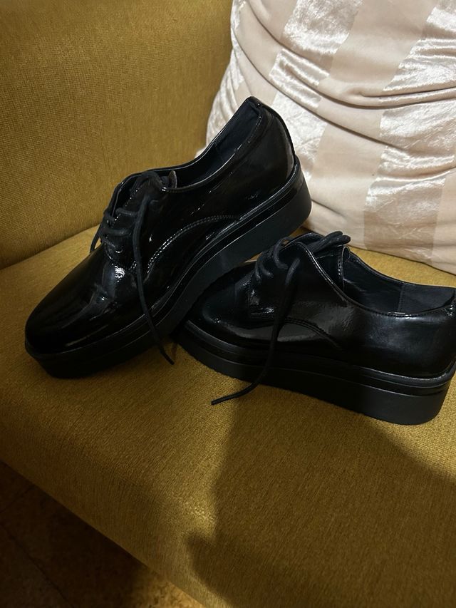 Zapatos plataforma charol mujer