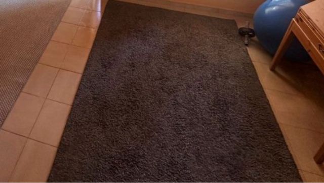Alfombra pelo largo gris oscuro
