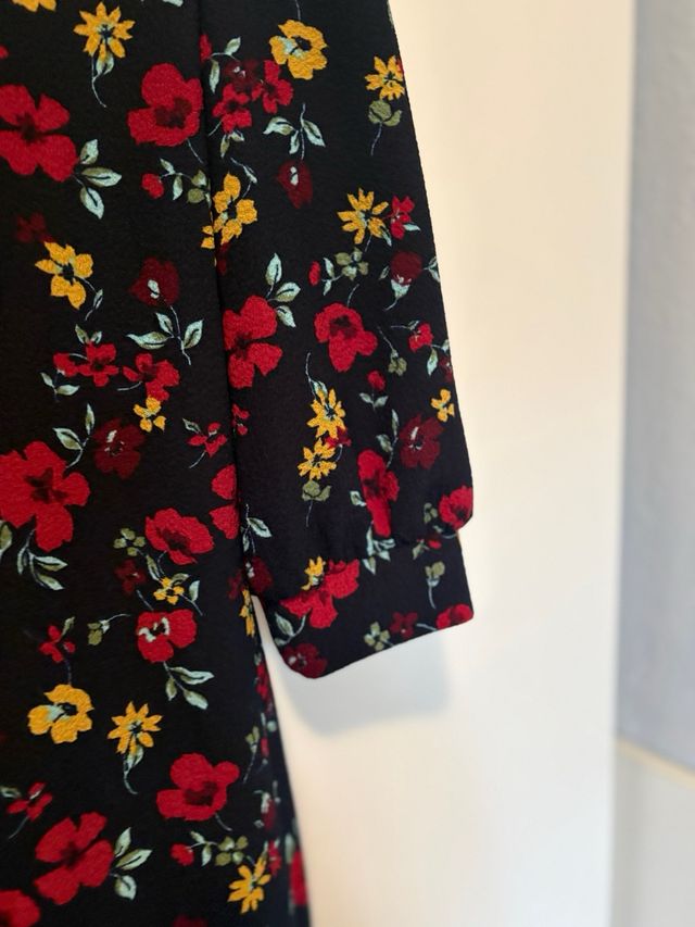 Vestido estampado floral manga larga