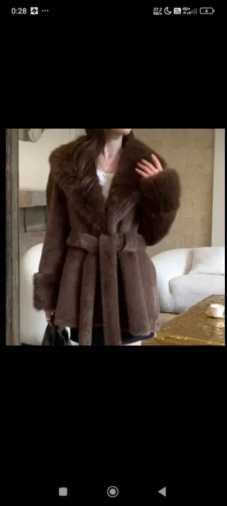 Abrigo negro elegante