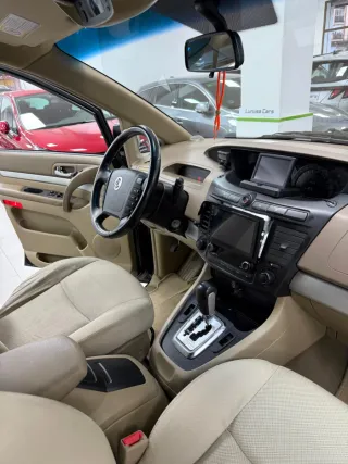 SsangYong Rodius 90.000kms Automatico