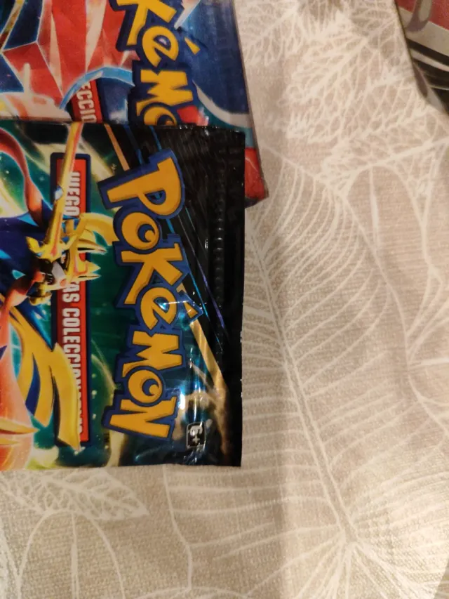 Lata Pokémon Espeon Sellada