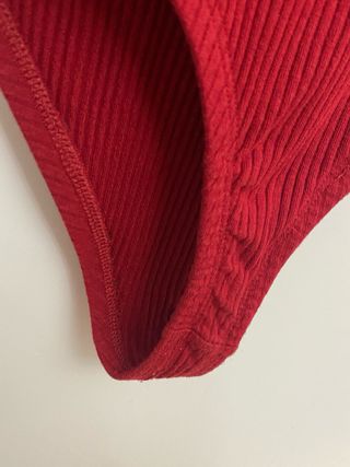 Body rojo apenas usado