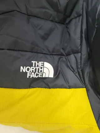 The North Face Chaquetón Negro y Amarillo