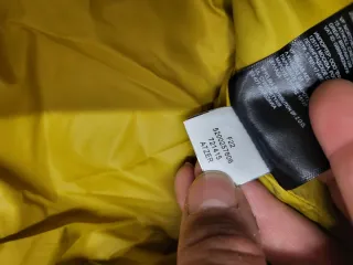 The North Face Chaquetón Negro y Amarillo