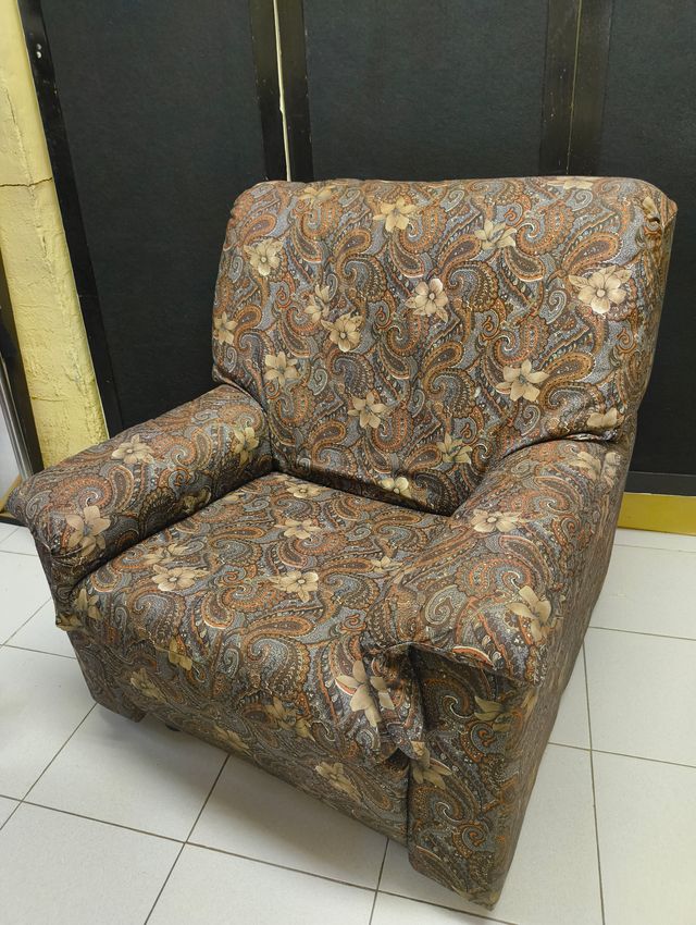 Butaca vintage tela estampado paisley