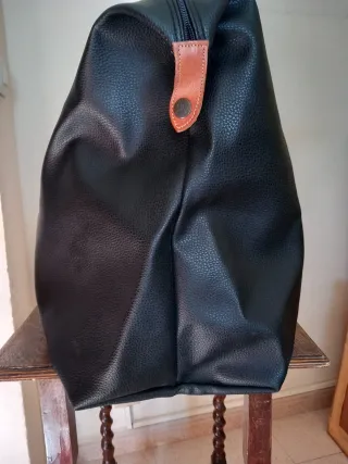 Bolso de piel El Caballo.