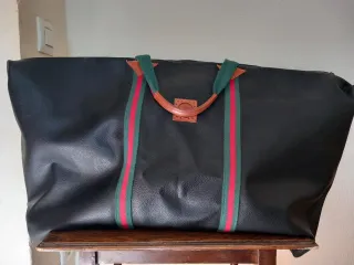 Bolso de piel El Caballo.