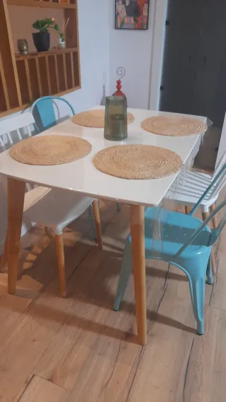Juego de Mesa Comedor/Cocina MELAKA más sillas