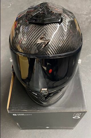 Casco Scorpion Exo R1 Carbono