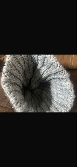 Gorro de lana azul para bebé