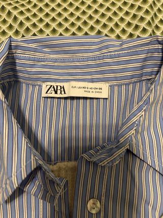 Camisa efecto chaleco Zara Talla M
