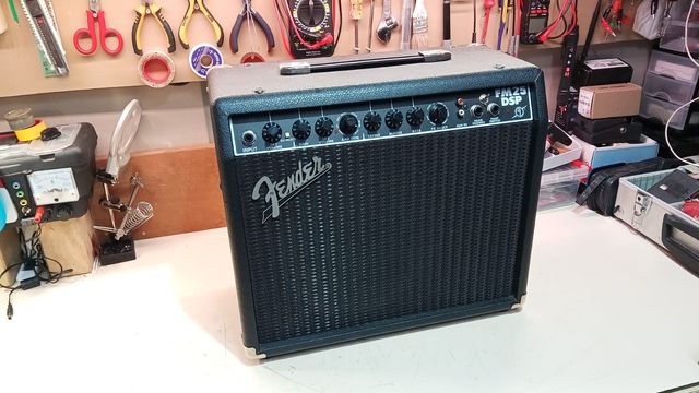 Amplificador Fender FM25 DSP