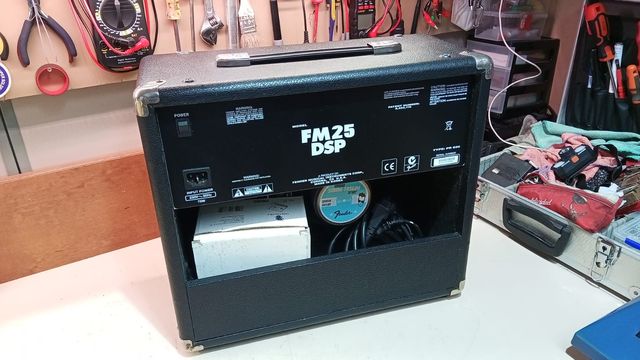 Amplificador Fender FM25 DSP