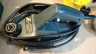 Sierra de calar Makita con maletín