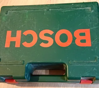 Sierra de calar Makita con maletín