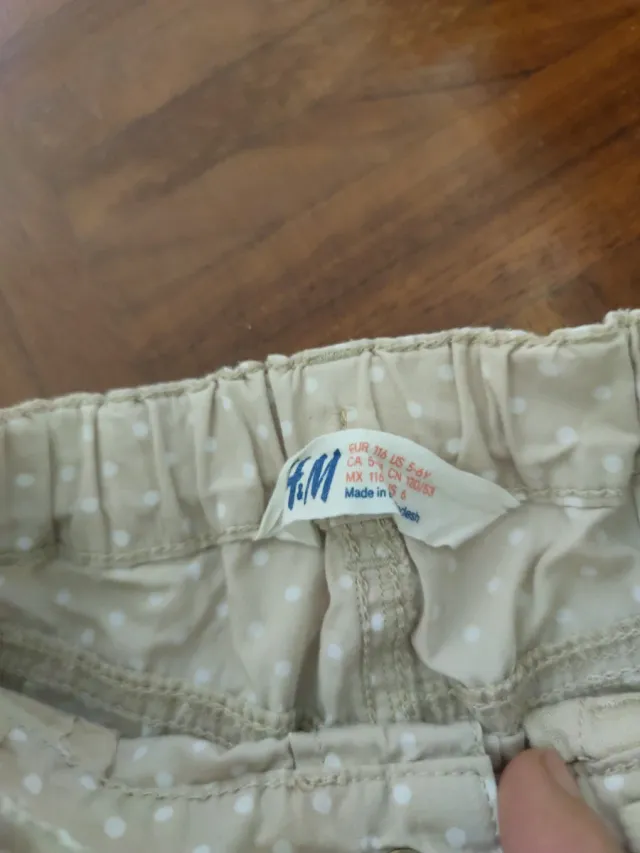 Pantalones cortos niña beige 5-6 años