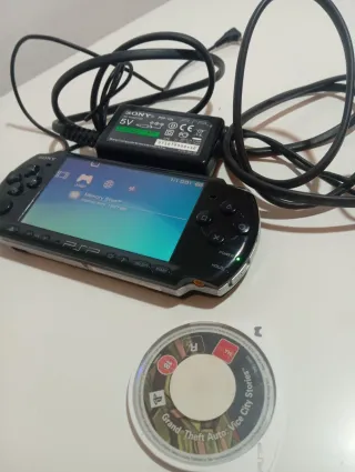 Sony PSP 3004 + GTA Vice City Stories