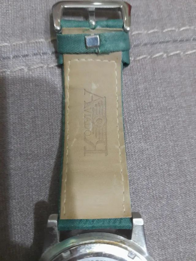 Reloj Aviador Verde CAUTION