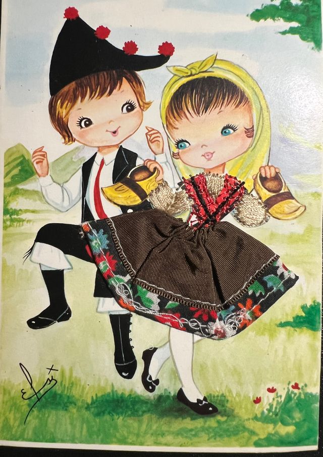 Postal Antigua Traje Regional Bordado