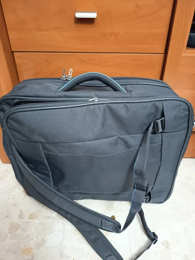 Maleta mochila viajes gris Roncato