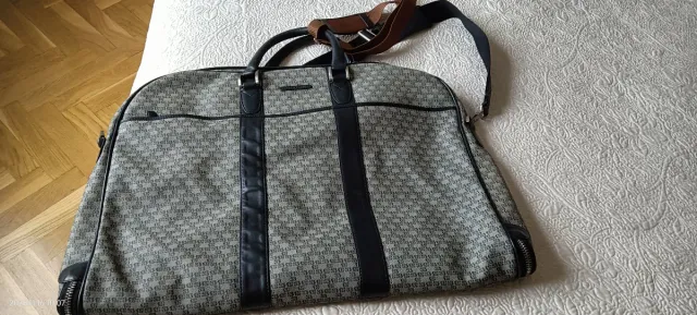 Portatrajes Salvador Bachiller gris y azul marino