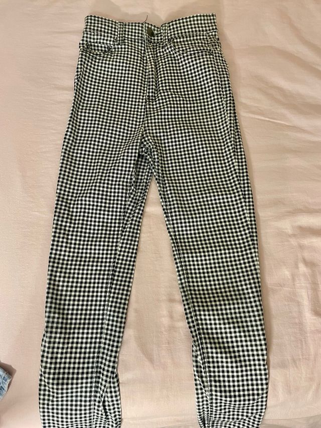 Vaqueros skinny cuadros blanco y negro