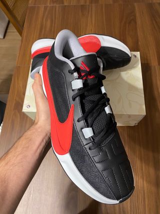 Nike Zoom Freak 5 Negro Rojo