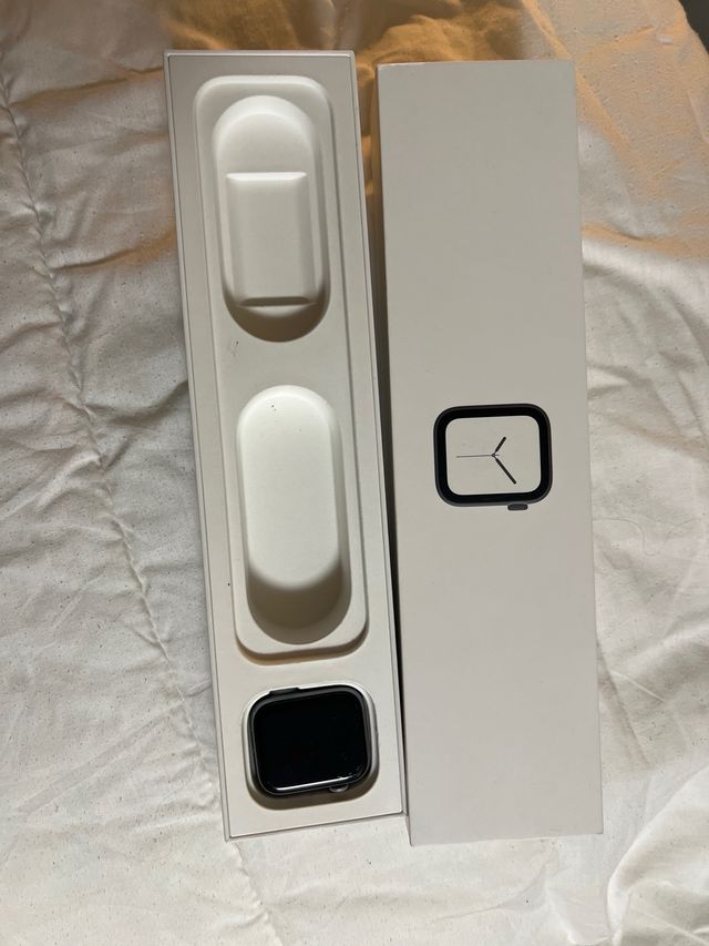 Apple Watch Space Gray series 4 Cellular