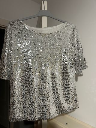 Camiseta plateada lentejuelas