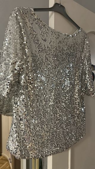Camiseta plateada lentejuelas