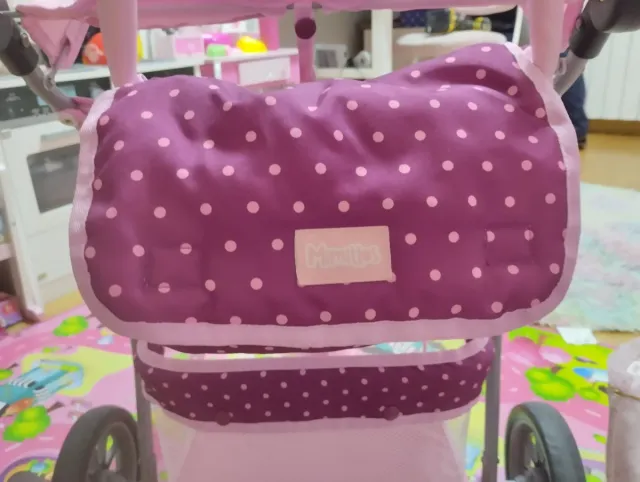 Silla de juguete rosa