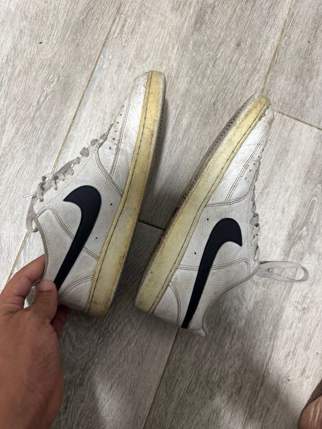 Nike Air Zapatillas Blancas y Negras