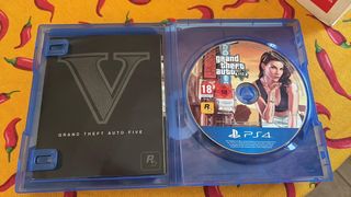 PlayStation 5 con 3 giochi (no controller)