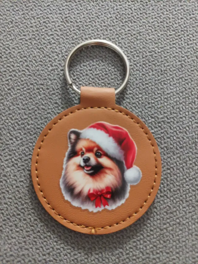 Llavero Pomerania con gorro de Papá Noel