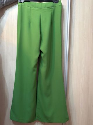 Pantalón campana verde